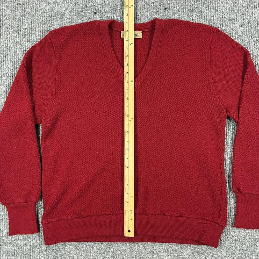 Vintage Jantzen Sweater Mens Large Red V Neck Knit Made USA 80s 90s